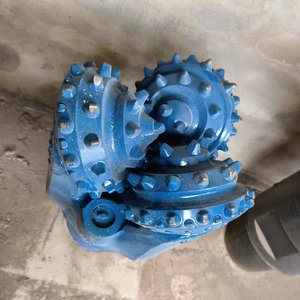 TERUIFEIKE Tricone Boorkop Staal Tand Kegel Gefreesde Waterput Rotsrol voor Diepe Fundering Aardboor 6-36 Ton Premium - Product Image 2