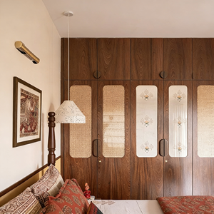 Armoire en bois massif durable, fabriquée sur mesure par BALOM, directement de l'usine, pour appartement, villa et hôtel - Product Image 4