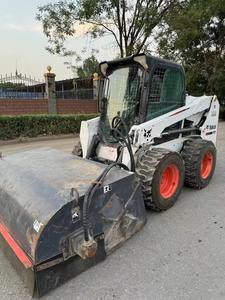 Una minicargadora Bobcat S550 de alta calidad y casi nueva ayuda a mejorar la eficiencia del trabajo. - Product Image 4