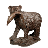 Statue d'animal en cuivre bronze ours noir grandeur nature dormant sur la sculpture en rondins pour ornements de jardin