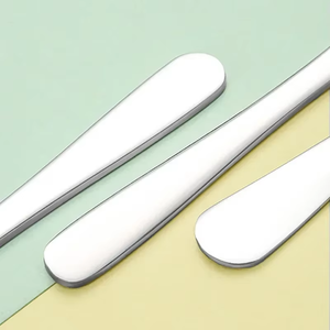 Ensemble de couverts portables en acier inoxydable 3 pièces (couteau, fourchette, cuillère) avec étui de voyage pour le camping, les pique-niques et les repas en plein air - Product Image 4