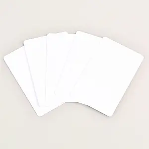 F08-Tarjeta blanca en blanco para estudiantes, tarjeta de identificación, tamaño de tarjeta de crédito, material de PVC