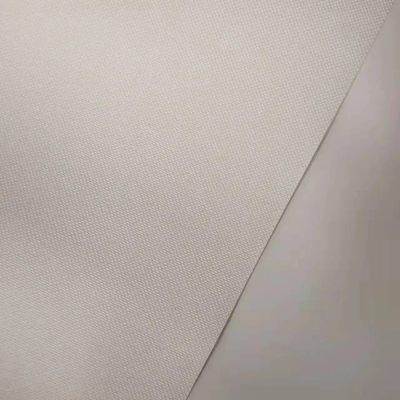 Tessuto rivestito impermeabile dell'unità di elaborazione/PVC della Cordura del poliestere 600D coreano di 100%, anti-muffa Anti-UV ignifuga