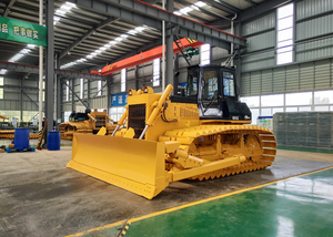 Topadoras Hidráulicas para Zonas Pantanosas Marshland HD16S HD16160HP con Orugas Triangulares Ultra Anchas en Venta - Product Image 4