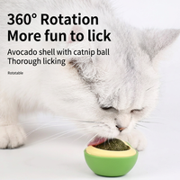 Juguete Masticable para Gatos con Diseño de Gorra Ecológico e Interesante, Carcasa de ABS Estilo Aguacate de 25g, Bola Giratoria de Catnip y Menta para Divertirse