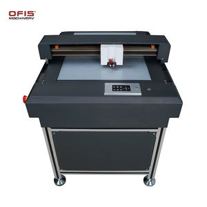 Machine de découpe à double lame entièrement automatique Traceur de découpe à plat Gravure instantanée Tondeuse à papier en <span class=keywords><strong>PVC</strong></span> auto-adhésive - Product Image 6