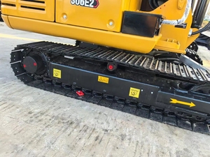 รถขุดตีนตะขาบขนาดเล็ก 5.5 ตัน ยี่ห้อแคทเตอร์พิลลาร์ รุ่น Cat 305.5E2 ของแท้จากญี่ปุ่น ได้รับการรับรองมาตรฐาน CE พร้อมหัวเจาะแบบ Auger ยี่ห้อคัมมินส์ - Product Image 5