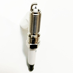 4PCS ILNAR8B7G 91970 Bujía de iridio para Opel VAUXHALL ADAM ASTRA CASCADA CORSA-E <span class=keywords><strong>INSIGNIA</strong></span> ZAFIRA 1.0L 1.2L 1.4L 1.5L 1.6L - Product Image 3