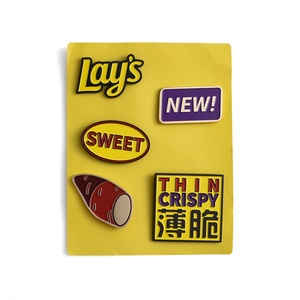 Insignia Metálica de Esmalte Personalizada de Alta Calidad con Diseño Único y Creativo para Empresas - Product Image 6