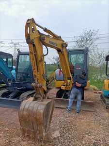 รถขุดขนาดเล็ก Komatsu PC40MR มือสอง 4 ตัน ได้รับการรับรองมาตรฐาน CE และ EPA พร้อมเครื่องยนต์ เกียร์ ปั๊ม และมอเตอร์ - ของแท้จากญี่ปุ่น - Product Image 5