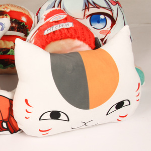 Almohada de Peluche 3D Personalizada con Forma Irregular y Logotipo Impreso para Decoración o Regalo - Product Image 1
