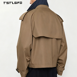 Chaqueta Gabardina Corta para Hombre, Estilo Gabardina, Cuello Alto, Doble Botonadura, con Epaulettes y Forro a Rayas en Contraste - Product Image 6