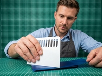 Spatule industrielle flexible en plastique blanc pour le lissage du papier peint, avec manche en PVC, pour l'application d'adhésifs