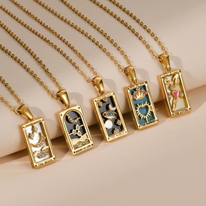 Nouveaux colliers en acier inoxydable plaqué <span class=keywords><strong>or</strong></span> 18 carats, émail coloré, pendentif vintage en zircon, collier avec carte - Product Image 2