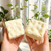 Jouet en mousse PU souple en forme de fromage de 6 cm, cube à rebond lent, jouet anti-stress, boule à presser amusante, jouet de dessin animé pour la réduction de la pression