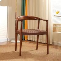 Chaises de salle à manger en bois massif de style français, version améliorée avec un siège durable en jute tressé, adaptées aux hôtels et aux salles à manger domestiques