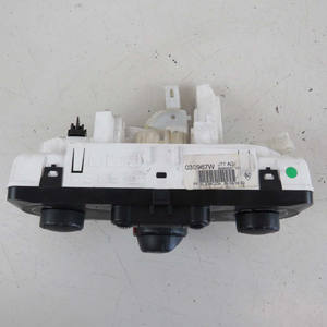 Unité de commande de climatisation Renault Clio Mk3 d'occasion 2005-2012 030967W (77204) - Product Image 4