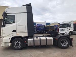 Offre Spéciale Dongfeng Tianlong 2025 Haute Qualité Russie Véhicule Spécial Autorisé 4X2 Tracteur Diesel DFH4186 520hp <span class=keywords><strong>GCW</strong></span> 44000kg - Product Image 4