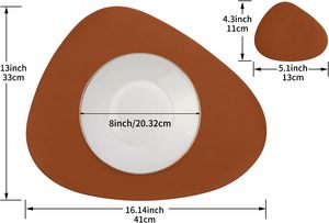 Set di 2 Tovagliette Quadrate in Ecopelle Resistente e Impermeabile: Una <span class=keywords><strong>Grande</strong></span> + Una Piccola Sottobicchiere per Protezione Tavolo - Product Image 3