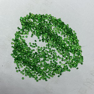 Granato di tsavorite naturale di alta qualità granato verde naturale pietra preziosa sciolta verde smeraldo <span class=keywords><strong>colore</strong></span> verde granato verde grezzo - Product Image 2