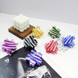 Barrette à cheveux en acétate de 6 cm en forme de fleur, rayures colorées, vente en gros personnalisée, barrettes à cheveux en forme de fleur, écologiques, fraîches, design de créateur - Product Image 6