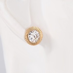 Pendiente Individual de Oro Amarillo Macizo al 75% con Diamante de Laboratorio D VVS, Corte Brillante Redondo, Joyería de Moda Personalizada, Pendientes para Uso Diario de Mujer - Product Image 3