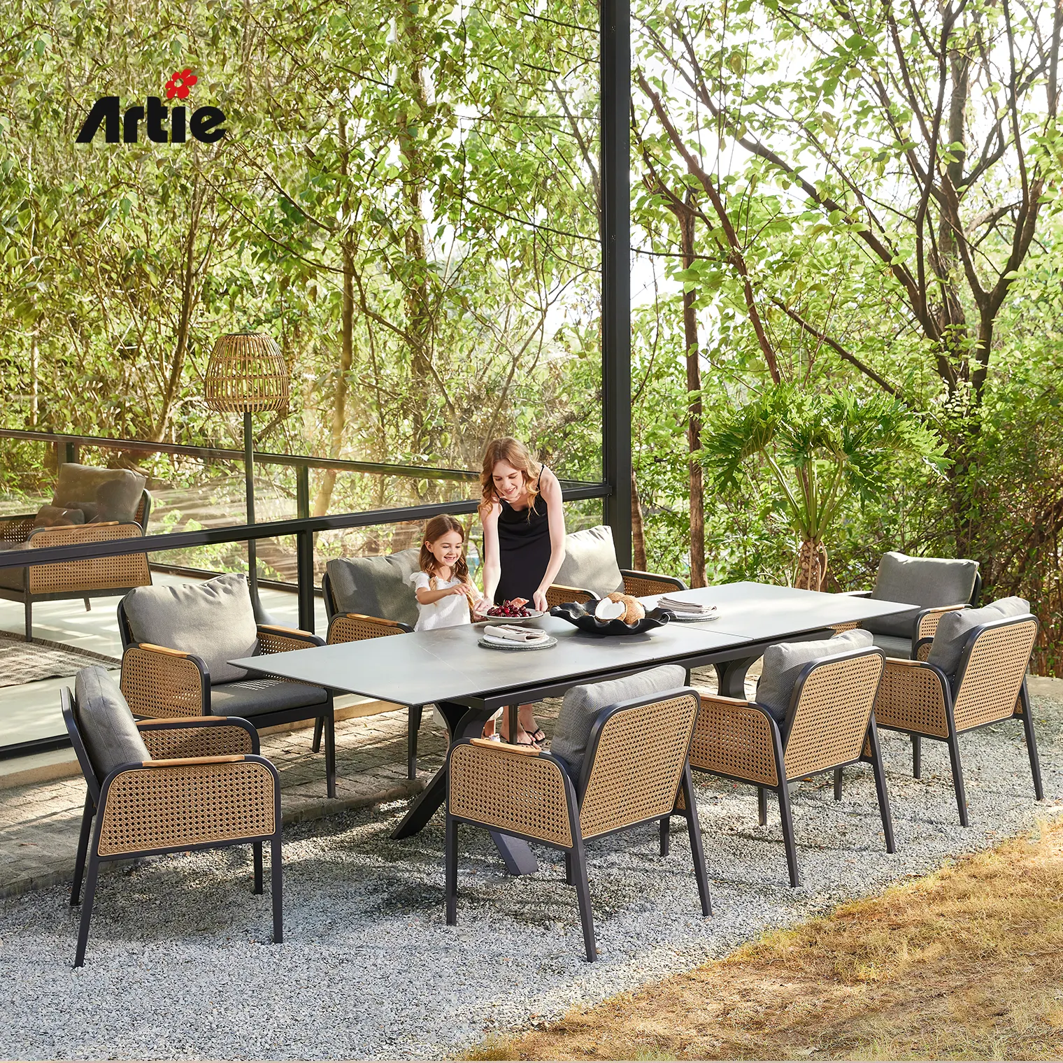 Artie - Conjunto de móveis para terraço e jantar ao ar livre, mesa e cadeiras luxuosas de vime para pátio, móveis para restaurante, conjunto de móveis para pátio ao ar livre