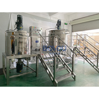 Cuve de mélange industrielle avec agitateur homogénéisateur pour la production de cosmétiques, shampooings, savons liquides et détergents