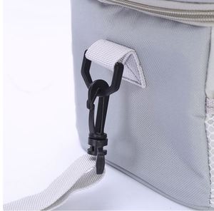 Latest 600D Insulated Cooler Bag Waterproof Geometric Design Food Storage Free Samples Available for Bulk Wholesale - Product Image 4