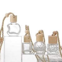 Prix usine vide 5ml/8ml/10ml verre suspendu diffuseur bouteilles voiture désodorisant bouteilles de parfum avec couvercles en bois