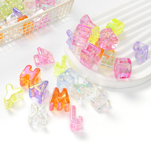 Perles de lettres en acrylique transparentes couleur AB, perles alphabet 3D irisées pour bijoux faits main, accessoires de loisirs créatifs personnalisés - Product Image 4