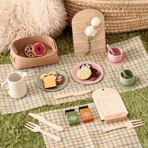 Nouvel ensemble de jeu de thé en silicone et bois pour tout-petits avec aliments en <span class=keywords><strong>feutre</strong></span>, biscuits, desserts scandinaves, jouets de cuisine, cadeaux pour enfants - Product Image 5