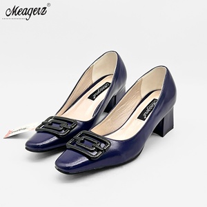 Sandali Formali Estivi Nuovi Popolari all'Ingrosso con <span class=keywords><strong>Tacco</strong></span> <span class=keywords><strong>Medio</strong></span> Quadrato per Donne e Signore - Product Image 2