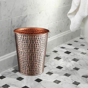 Monarca <span class=keywords><strong>dimora</strong></span> bagno moderno pattumiera resistente in rame antico cestino dei rifiuti in metallo martellato a mano cestino decorativo in metallo per <span class=keywords><strong>la</strong></span> casa - Product Image 2