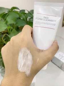 Limpiador Facial Medicube Red Foam, el Más Vendido, Limpiador Profundo, Hidratante, con Vitamina C, Anti-Espinillas, Anti-Grasa - Product Image 3