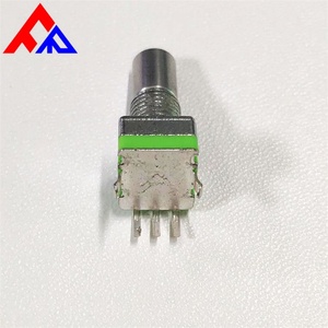 โรตารี่เอนโค้ดเดอร์พร้อมแกนโลหะ ขั้วต่อปลายแบน แนวตั้ง ฐานสีเขียว - Product Image 6