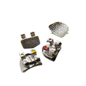 अमेरिकी ऑर्थोडॉन्टिक्स डेंटल ब्रैकेट ऑर्थोडोन्टिक्स स्टेनलेस स्टील के ब्रेक्स धातु और स्टील से बने - Product Image 2