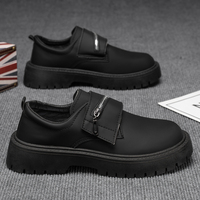 Nouvelles baskets décontractées noires pour hommes, style britannique, légères, en PU, à enfiler, pour jeunes