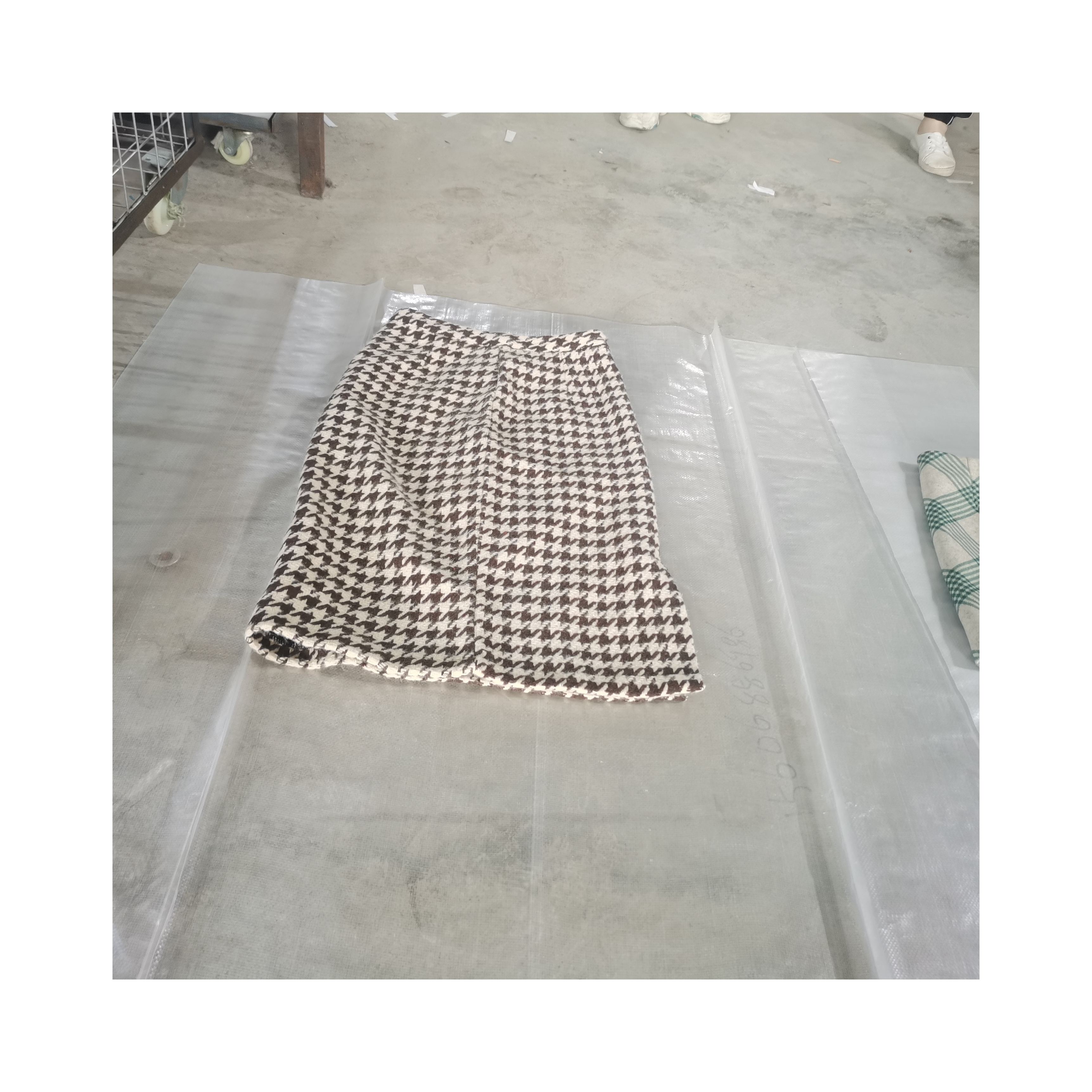 Encuentre el mejor fabricante de ropa envio y ropa china envio gratis para el mercado de de spanish en alibaba.com