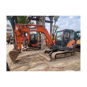 Excavatrice sur chenilles Doosan DH60 d'occasion, faible nombre d'heures de travail, bon état, en vente. - Product Image 1