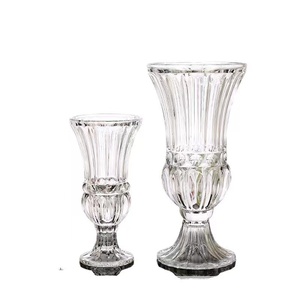 <span class=keywords><strong>Vaso</strong></span> di vetro verticale soffiato a mano di alta qualità <span class=keywords><strong>con</strong></span> il <span class=keywords><strong>piede</strong></span> alto moderno & stile classico tradizionale per la decorazione da tavolo o del partito - Product Image 1