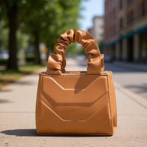Bolso Bandolera Fana de Galia Fashions para Mujer, Geométrico, de Cuero, con Cierre, Color Camel, Impermeable, para Uso Diario en Verano - Product Image 2