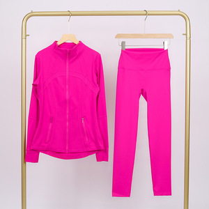 Ensemble <span class=keywords><strong>de</strong></span> yoga 2 pièces pour <span class=keywords><strong>femme</strong></span> : haut et short taille haute élastique en nylon/coton respirant et écologique, sans coutures, couleur unie - Product Image 3