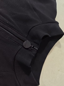 Ensemble d'<span class=keywords><strong>été</strong></span> <span class=keywords><strong>pour</strong></span> femmes <span class=keywords><strong>pour</strong></span> le salon Veste à manches courtes en coton avec fermeture éclair Logo imprimé personnalisé Vêtements sexy Y2k Vêtements de détente solides - Product Image 4