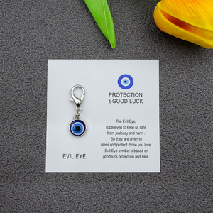 Llavero de metal con mosquetón de ojo turco azul de dibujos animados y tarjeta de buena suerte - Ligero - Product Image 3