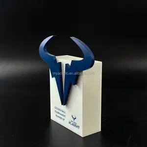 Kalite marka İnanılmaz tasarım akrilik ödülleri özel akrilik kupa kazınmış iş OEM hediye kristal akrilik ödülü