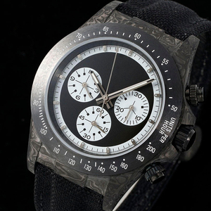 Montre chronographe de luxe exceptionnelle en carbone forgé noir avec cristal saphir, cadran panda inversé, lumineuse, automatique, unisexe, Speedway - Product Image 4