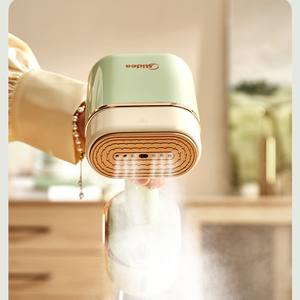 Plancha de vapor portátil Midea verde de 0.8L, vaporizador de ropa portátil para uso en el hogar y el dormitorio - Product Image 5