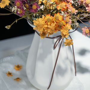 Ramos de Flores Artificiales de Otoño con Pequeñas Margaritas como Decoración del Hogar, Regalos para Bodas y Eventos Empresariales - Product Image 6