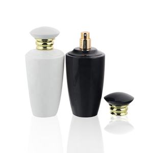 Vase en laiton Noir et Blanc, accessoire pour sportif - Product Image 3